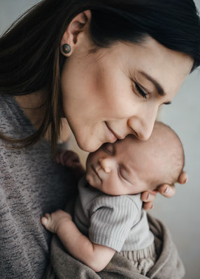 Familienfotos-Babyfoto-Fotograf-Zwickau-Chemnitz-Leipzig-Fotostudio-Neugeborenenshooting-Bohoshooting-Zittau