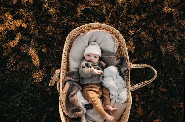 Familienfotos-Babyfoto-Fotograf-Zwickau-Chemnitz-Leipzig-Fotostudio-Neugeborenenshooting-Loftstudio-Newbornshooting