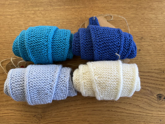 Handgestricktes: Mützen, Schals, Kragenschals, Pulswärmer, Stirnband, Waschlappen - www.nicolettas-welt.ch