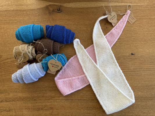 Handgestricktes: Mützen, Schals, Kragenschals, Pulswärmer, Stirnband, Waschlappen - www.nicolettas-welt.ch