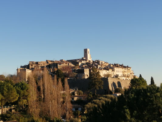 CICLABILE - LUNGOMARE - PAESI FORTIFICATI - MUSEI D'ARTE - RIST. GASTRON. - PARCHI - LAGHETTI