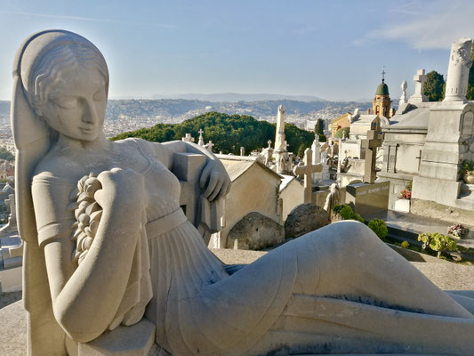 MONUMENTI INSOLITI - CHIESE BAROCCHE - CIMITERO E SCULTURE - PORTO IN BARCA - MUSEI