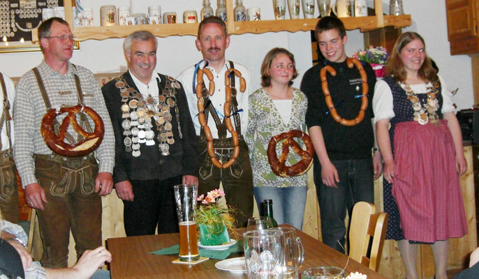 Freischütz-Könige 2008 (Schützen und Jugend) - Karlheinz Wolski, Johann Koller, Hans-Georg Loder, Simone Wolski, Josef Schmelcher, Anna Schmelcher (v.l.n.r.)