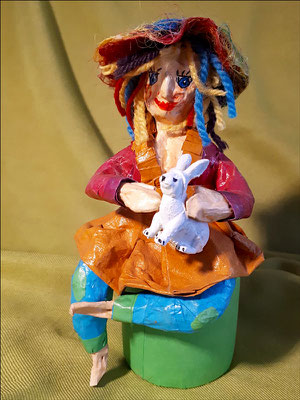 Ingrid: "Elisa", Pappmaché. Inspiriert von der Ausstellung von Dorothea Siegert-Binder