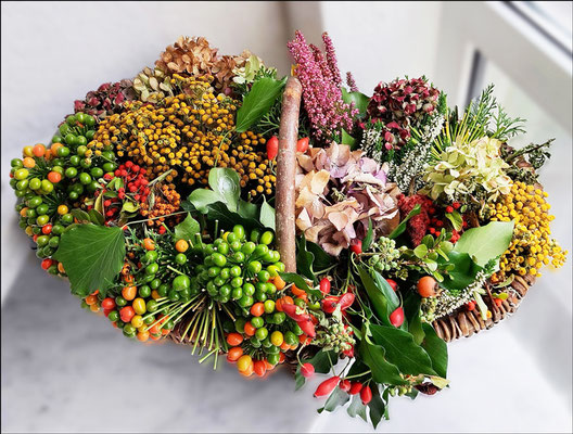 Ingrid: "Herbstliches aus dem Garten", 2023