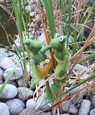 Ingrid: "Frösche", gefilzt
