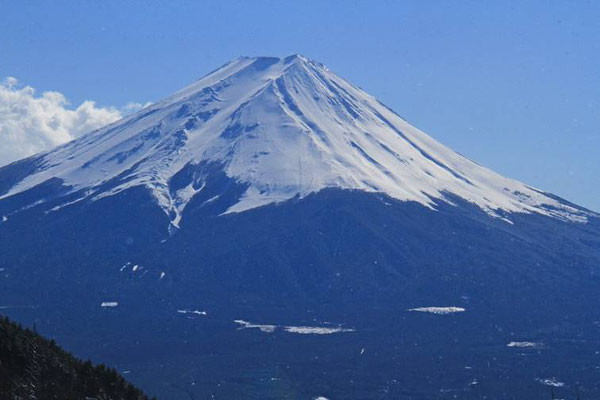  2月11日　13：21　三ッ峠茶屋から