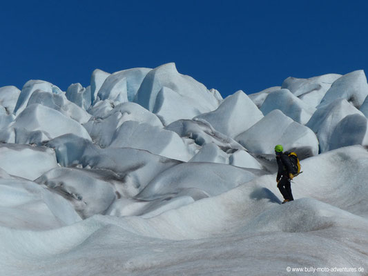 Grönland - Gletscherwanderung auf dem Gletscher Qalerallit