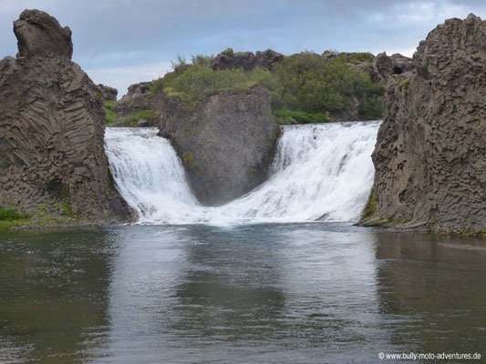 Island - Wasserfall Hjálparfoss