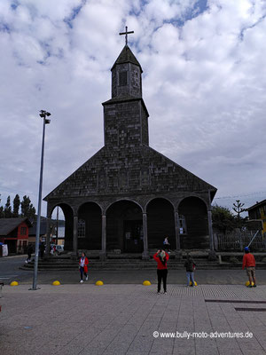 Chile - Insel Chiloé - Achao - Holzkirche Santa María de Loreto