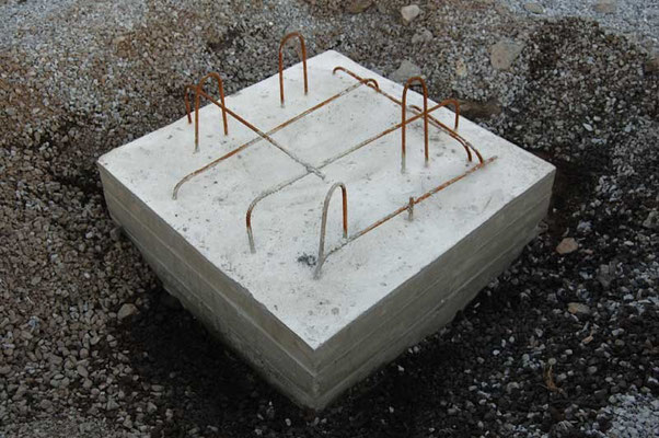 Telescope pier base, 300 liters, cast onto crystalline bedrock. Surface slightly more than one square meter.