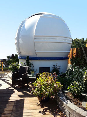 4m ScopeDome. The foundation is curved Leca blocks, 3,5 m outer diameter.