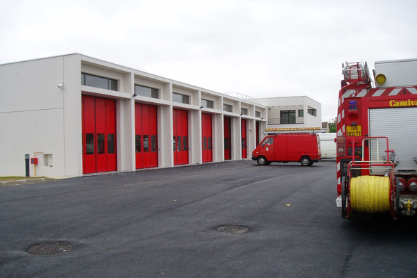 Caserne de Pompiers de Saint Soupplets, remises véhicules