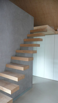 Extension ossature bois KLH, escalier en KLH et placard en médium peint