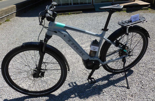 E-Mountainbike TREK Powerfly 5 Lady mit "Alltags"-Ausrüstung
