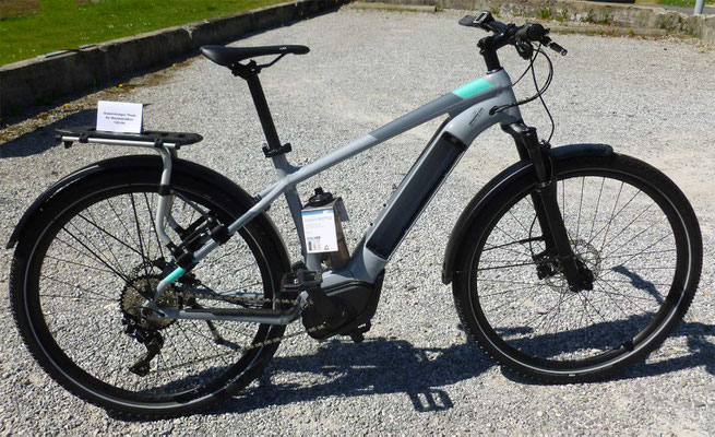 E-Mountainbike TREK Powerfly 5 Lady mit "Alltags"-Ausrüstung
