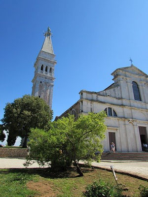 St Euphemie - die Kirche in Rovinj thront über der Altstadt