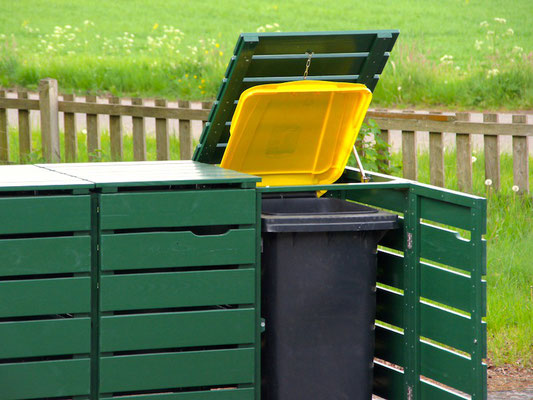 4er Mülltonnenbox / Mülltonnenverkleidung Holz, Oberfläche: Tannengrün (RAL 6009)