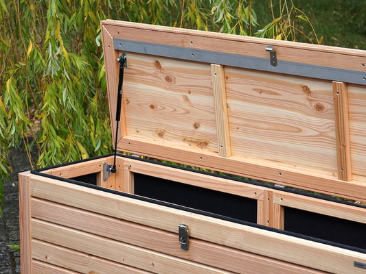 Maßanfertigung: Truhenbank / Sitztruhe / Gartenbox aus wetterfestem Holz, Oberfläche: Natur, Gasdruckfedern & Schloss-Set