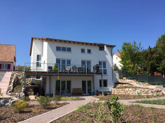 Haus am Hang in Hördt, Baujahr 2014