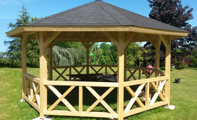Kiosque Betty 18m², poteaux  120 x 120 mm en contre collé