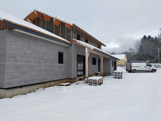 Malgré la neige le chantier avance