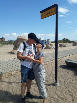 Pusshållplats in Kalmar (kissing station)