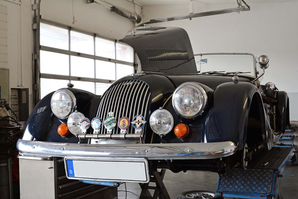 Morgan Plus 8