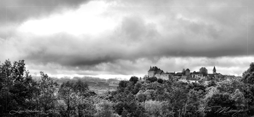 Le village de Loubressac en noir et blanc