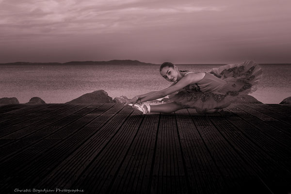 Danseuse classique , photo en noir et blanc