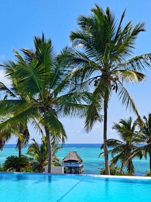 Zanzibar beach life