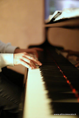 pianist ceremony garda lake