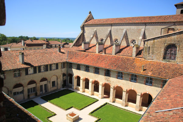 Le Cloitre de l'Abbatiale