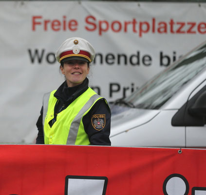 Streng geheim: Tanja Bauer (team2012.at und nebenbei bei der Polizei)