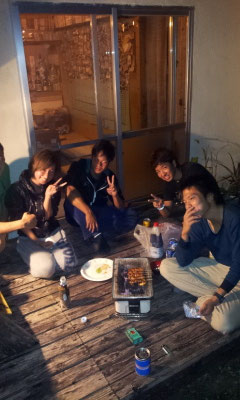 気が向いたら縁側でプチBBQ。