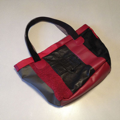 Tasche rot/schwarz