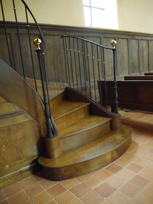 Escalier des tribunes