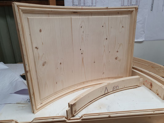 Assemblage des trumeaux de porte cintrés