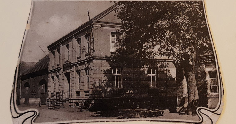 1905 - Der Gasthof 'Zur Post'. Links ist das landwirtschaftliche Nebengebäude zu sehen