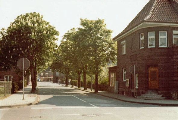 1979 - heute führt die Straße Zur Geest direkt zum Marktplatz - HPD