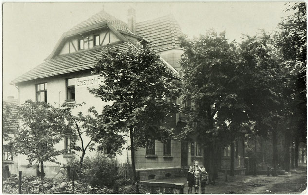 1930 - Forsthaus von Olfen gesehen