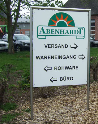 Die Radler haben die Möhrenfabrik erreicht