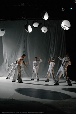 Scénographie pour la compagnie Hors Série, danse : On n'oublie pas.