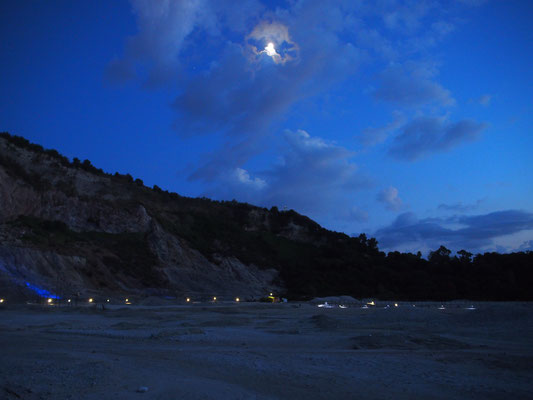 im Krater Solfatara bei Neapel