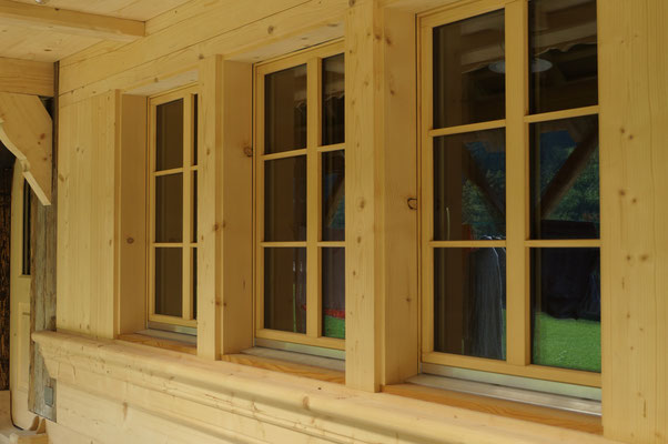 Holzfenster
