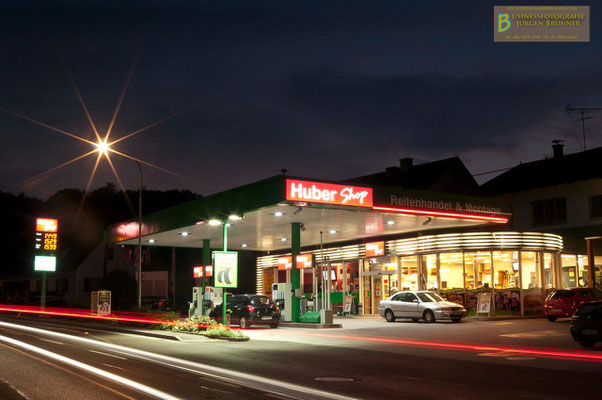 Huber Shop Hirnsdorf "Nacht"