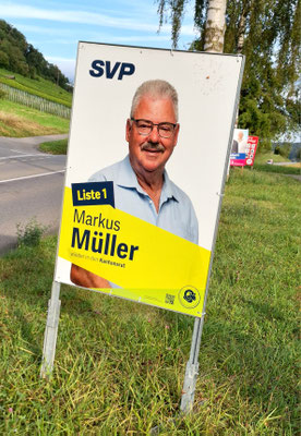 Von überall grüsst Chlee: SVP Kantonsratskandidat auf Liste 1