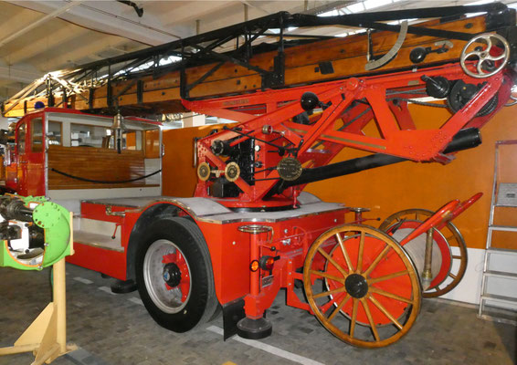 Feuerwehr Pikett Glatttal, 1928, Autodrehleiter