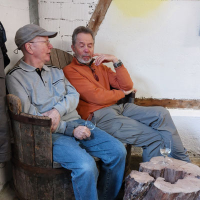 Schlürf und Kardan im Bottich-Fauteuil