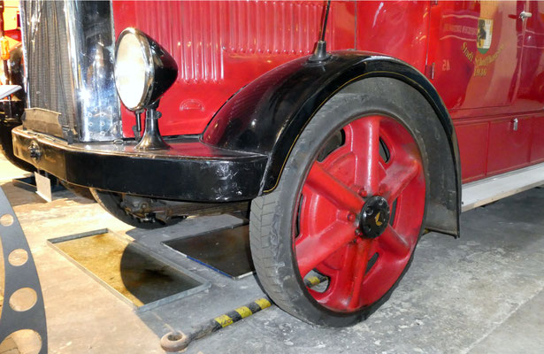 Autodrehleiter ADL Schaffhausen, 1936, Vollgummipneus